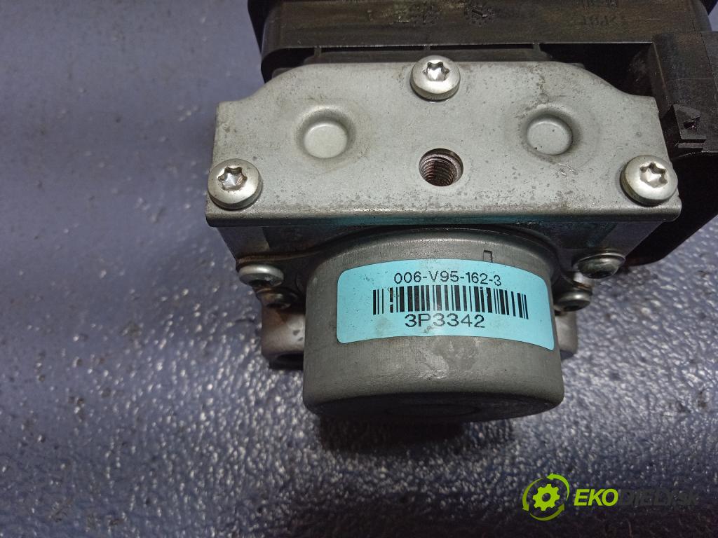 Honda Sh125i 2014 čerpadlo ABS x 006-V95-162-3