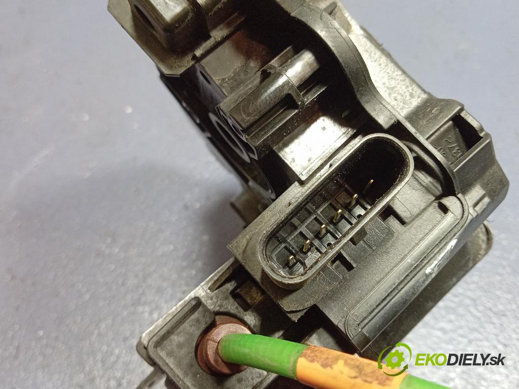 Bmw Seria 5 2017 zámok dvere zad v pravo: 7477712