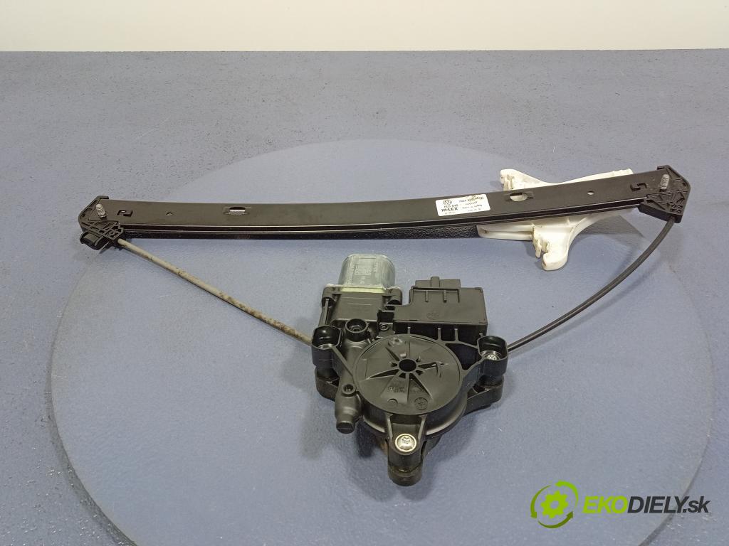 Vw T-cross 2019 mechanismus stahování Sklenka: Zad: v pravo: 2GM839462D