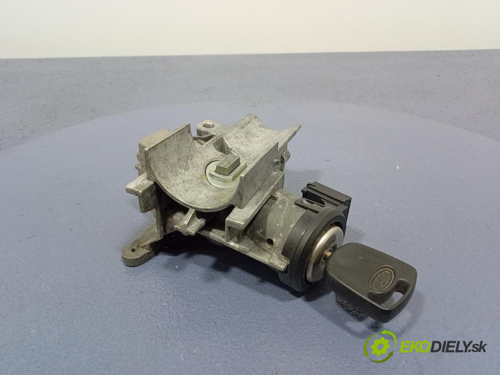 Ford Fiesta 2004 riadiaca jednotka Motor: 3S61-12A650-GD