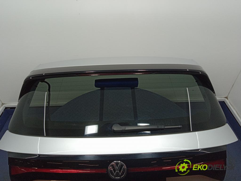 Vw T-cross 2019 zadna dveře kufra: kufra: 01