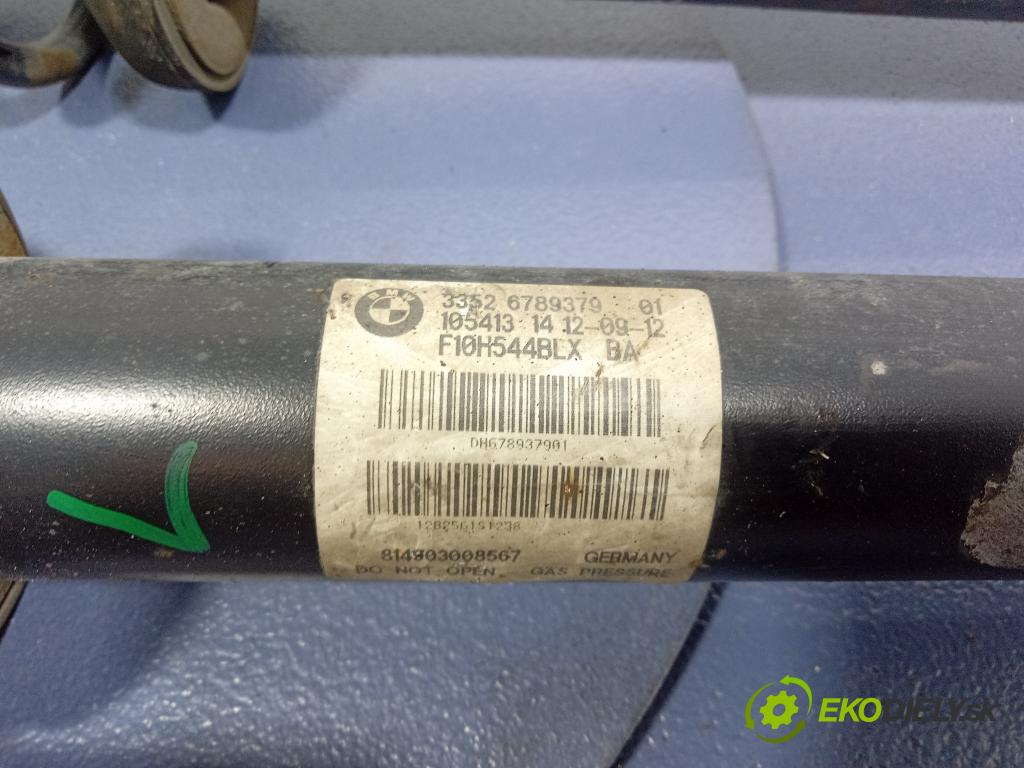 Bmw Seria 5 2012 tlmič zad Vľavo.: 6789379