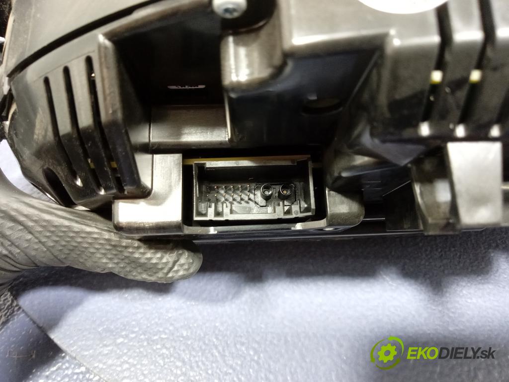Bmw Seria 5 2012 prístrojovka/ budíky 9291397