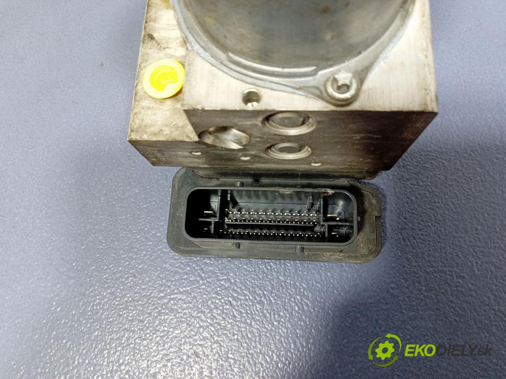 Bmw Seria 5 2012 čerpadlo ABS x 6853400 6858955