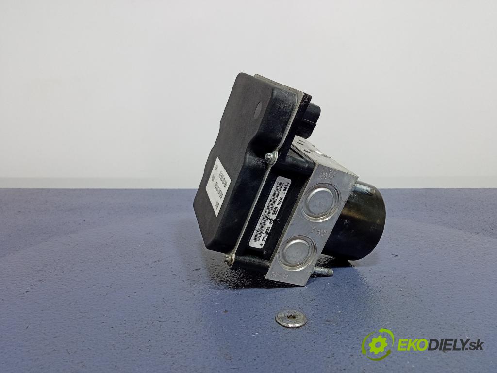 Audi A1 2011 čerpadlo ABS x 6R0907379BB