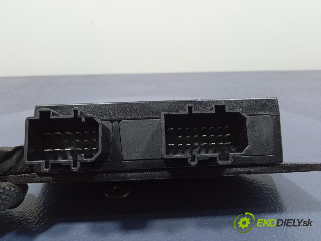 Vw Passat 1999 riadiaca jednotka Motor: 3B0907401