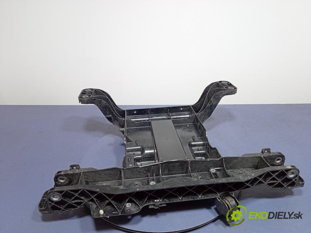 Audi Q4 2022 výztuha Čelní / stěna Přední 1EA805211B