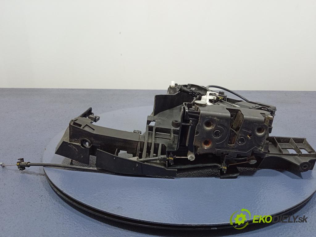 Volvo S40/V40 2010 zámek dveře před Levý: 30799308