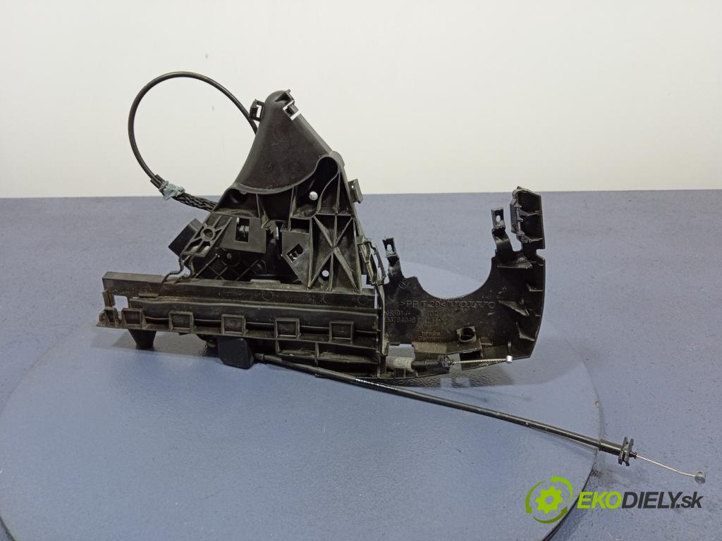 Volvo S40/V40 2010 zámek dveře před Levý: 30799308