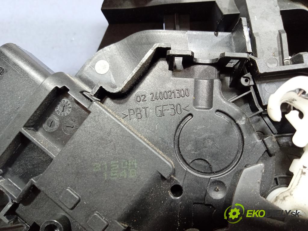 Volvo S40/V40 2010 zámek dveře před v pravo: 30799302