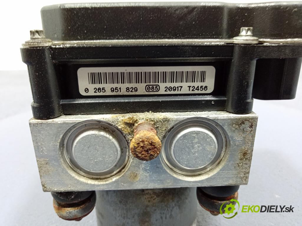 Citroen C4 picasso 2012 čerpadlo ABS x 9676231280