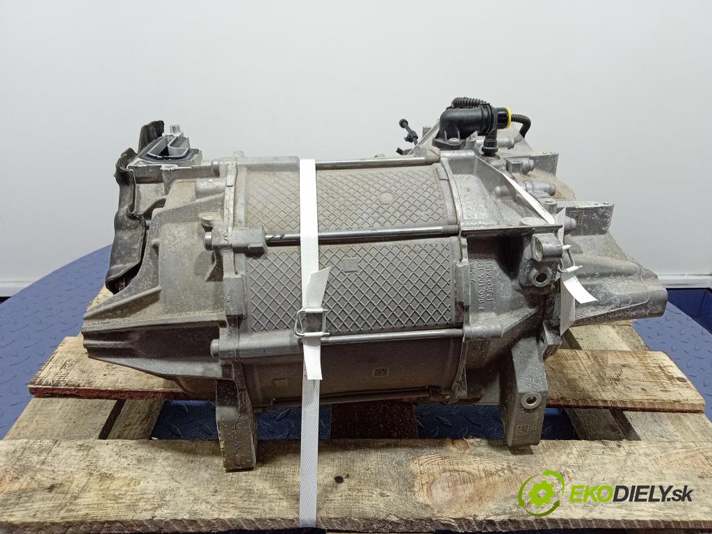 Audi Q4 2022 elektromotor Elektrický: EBJA
