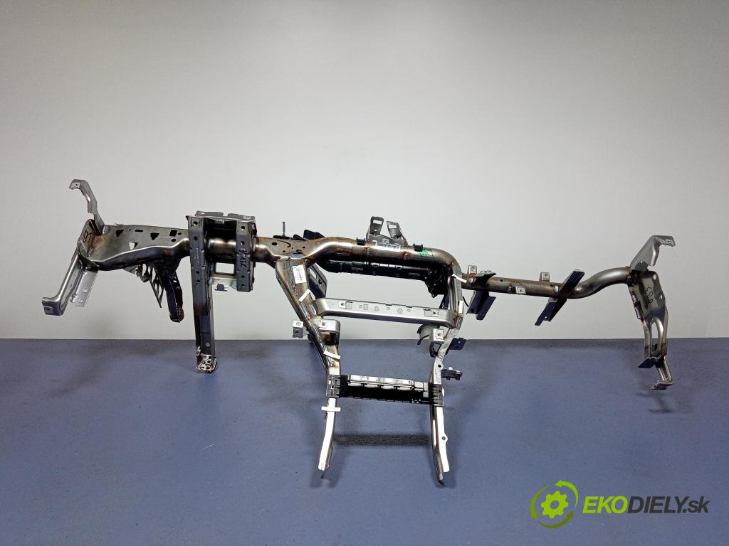 Audi Q4 2022 kokpit,pristrojová doska 89B857017
