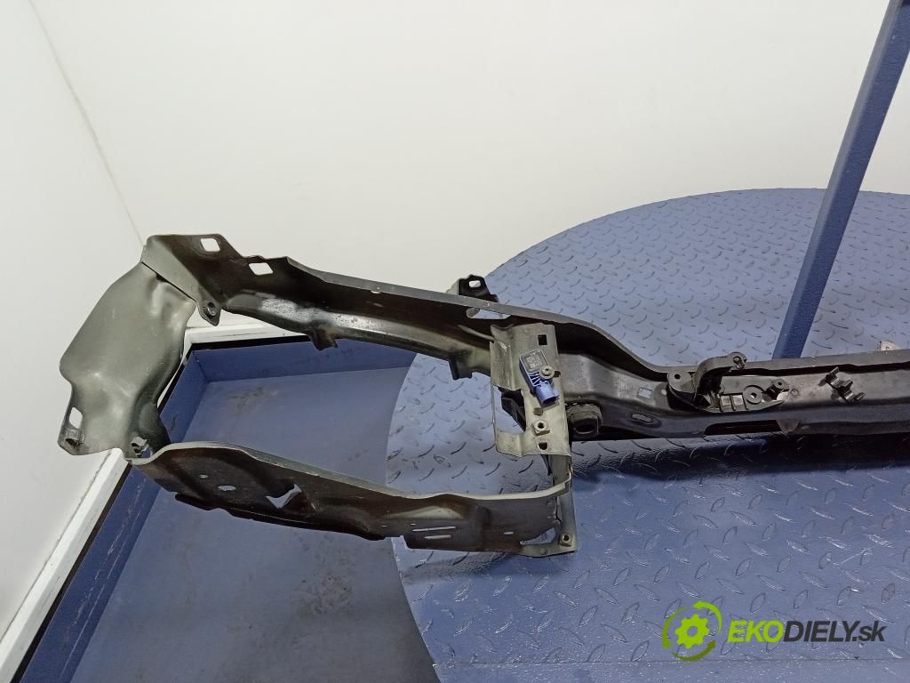 Volvo S40/V40 2010 výztuha Čelní / stěna Přední 01