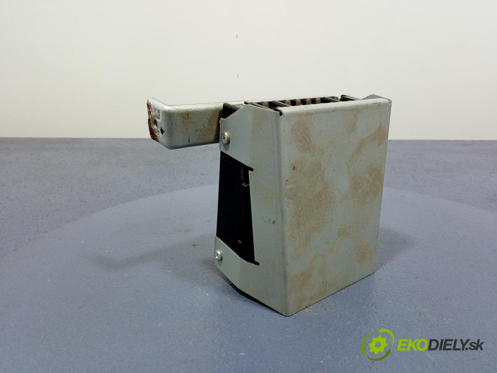 Honda Civic 2009 Zesilovač: Rádio: Navigacia: 39186-SVA-A013