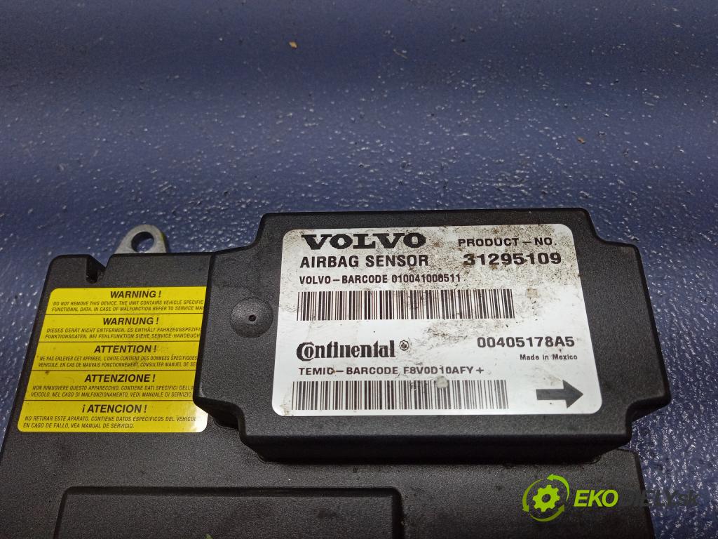 Volvo S40/V40 2010 kokpit,pristrojová doska 31295109