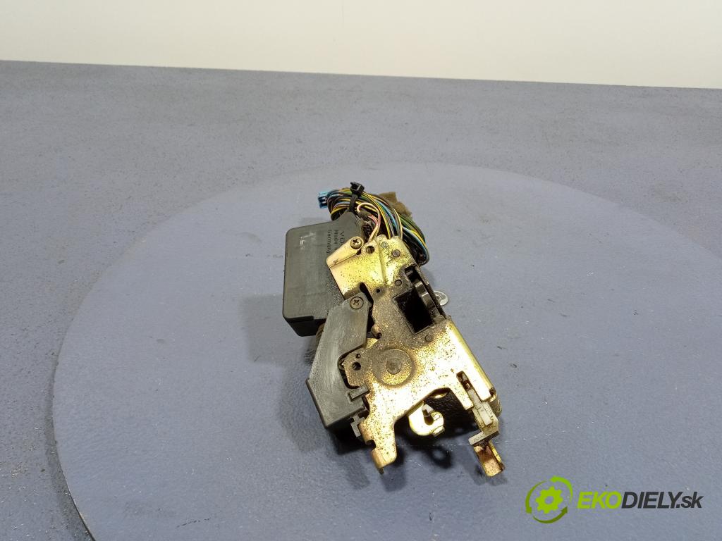 Vw LT 2005 zámek dveře před Levý: A9017201435