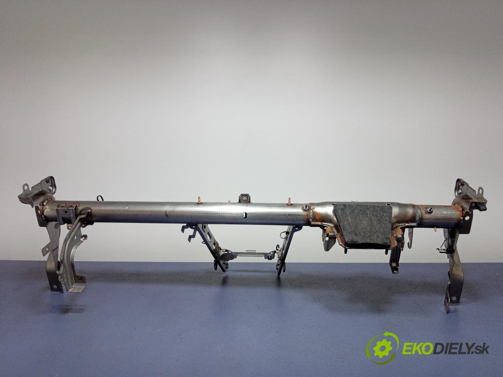 Opel Insignia 2011 kokpit,pristrojová doska 13289736