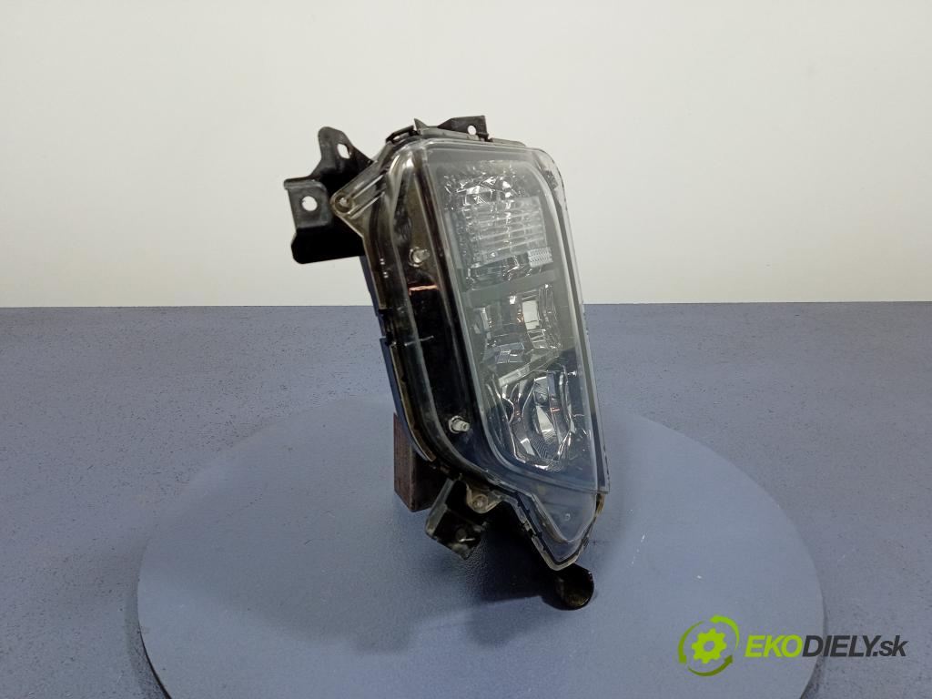 Mitsubishi L200 0 Halogen Vľavo: 8315A059