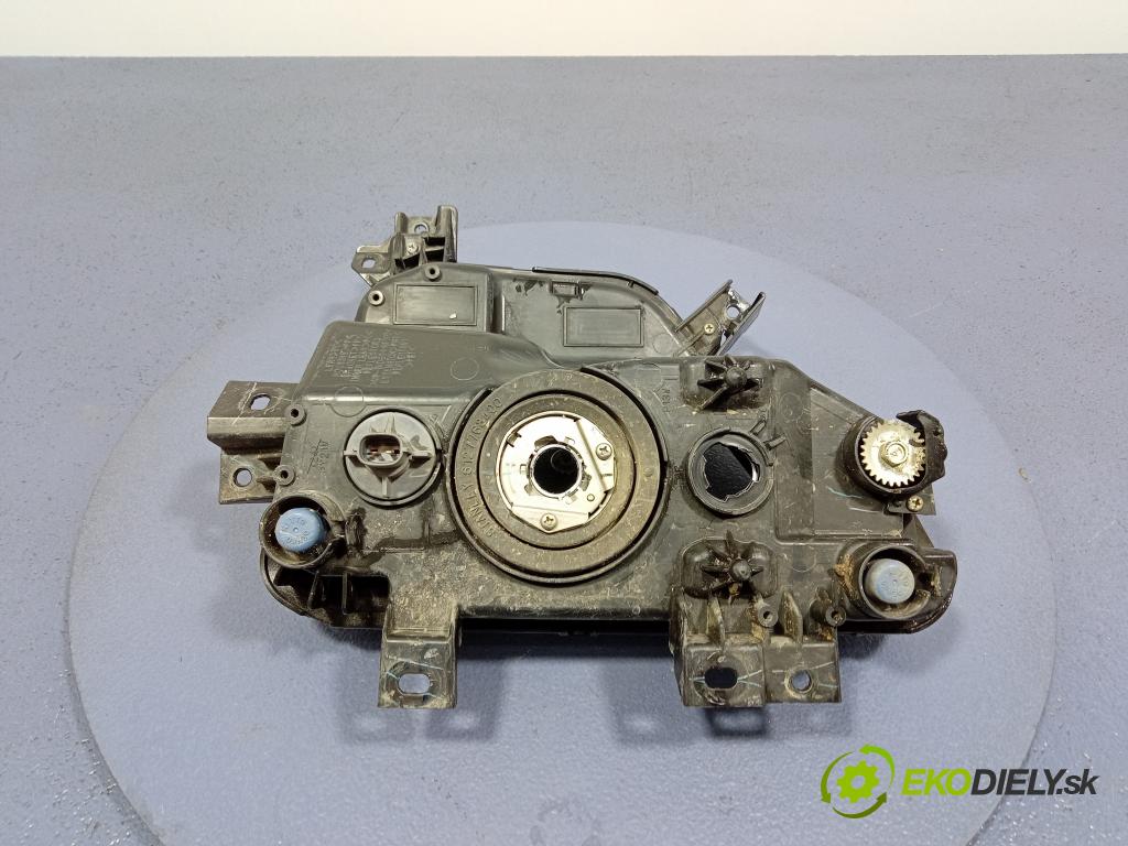 Mitsubishi L200 0 Halogen Vľavo: 8315A059