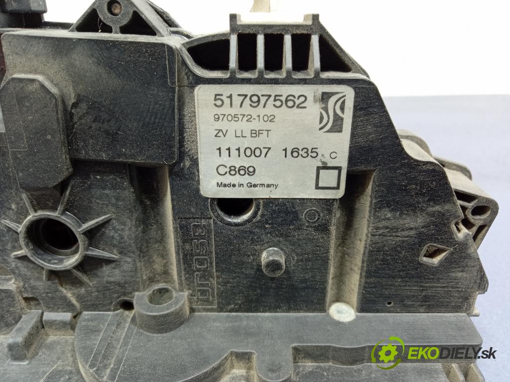 Fiat Punto 2007 zámek dveře před v pravo: 51797562