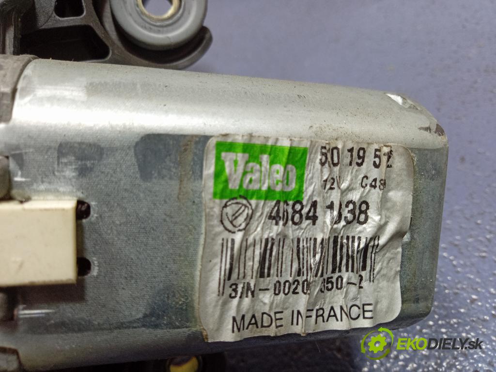Fiat Stilo 2003 motor: Stierače: zad 46841338