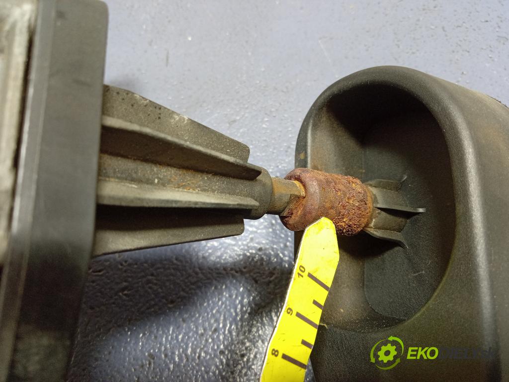 Fiat Stilo 2003 motor: Stierače: zad 46841338