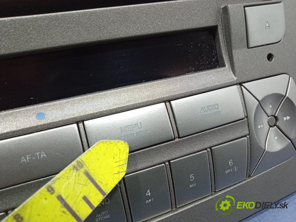 Lancia Musa 2004 Radio I Navigácia: 01