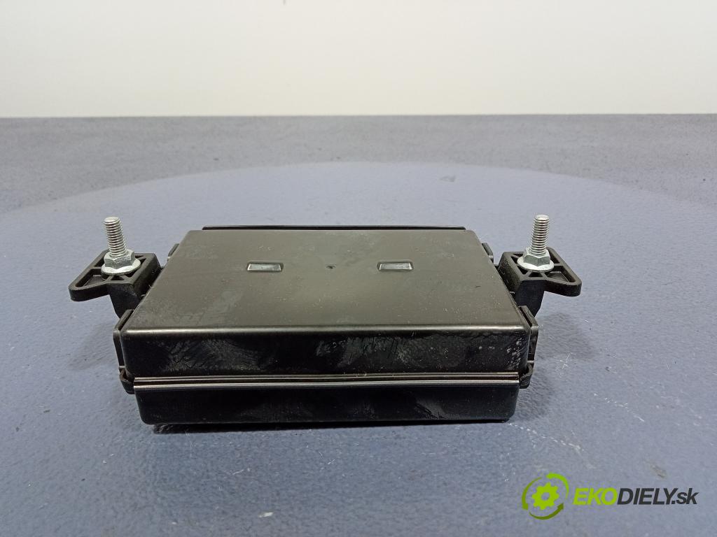 Ford Mustang 2017 riadiaca jednotka svetiel FR3T-14D644-CF