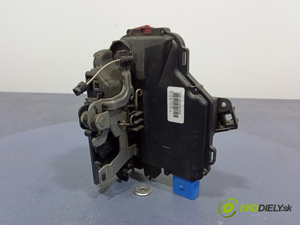 Skoda Fabia 2009 zámek dveře před v pravo: 3B1837016CE
