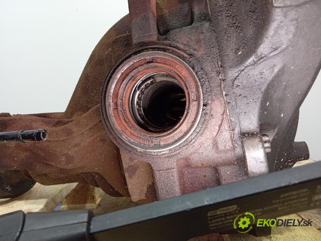 Ford Mustang 2017 Most: Zadný: FR3W-4200-TR