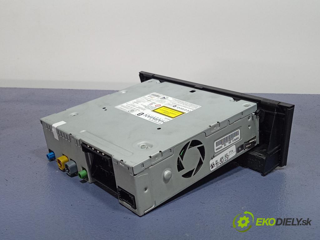 Audi A4 2013 Radio I Navigácia: 8R1035664B