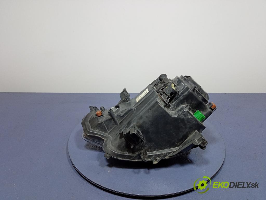 Jeep Cherokee 0 Reflektor: v pravo: 68102848AG