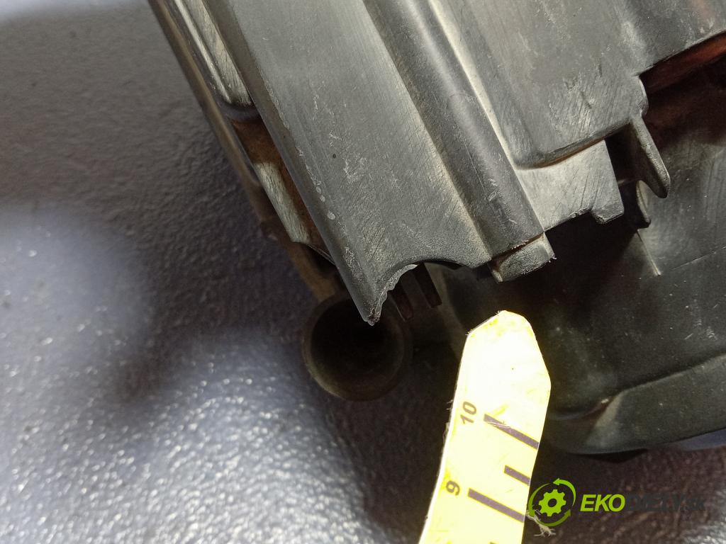 Jeep Cherokee 0 Reflektor: v pravo: 68102848AG