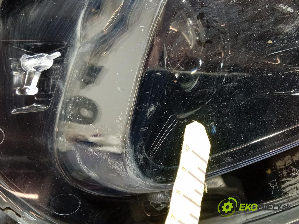 Jeep Cherokee 0 Reflektor: v pravo: 68102848AG