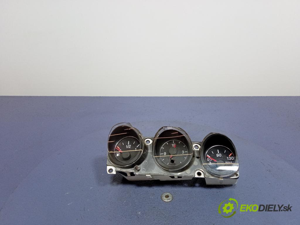 Alfa romeo 156 2004 prístrojovka/ budíky 156034528