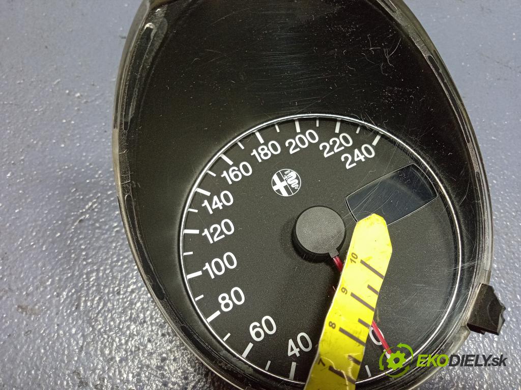 Alfa romeo 156 2004 prístrojovka/ budíky 156050815