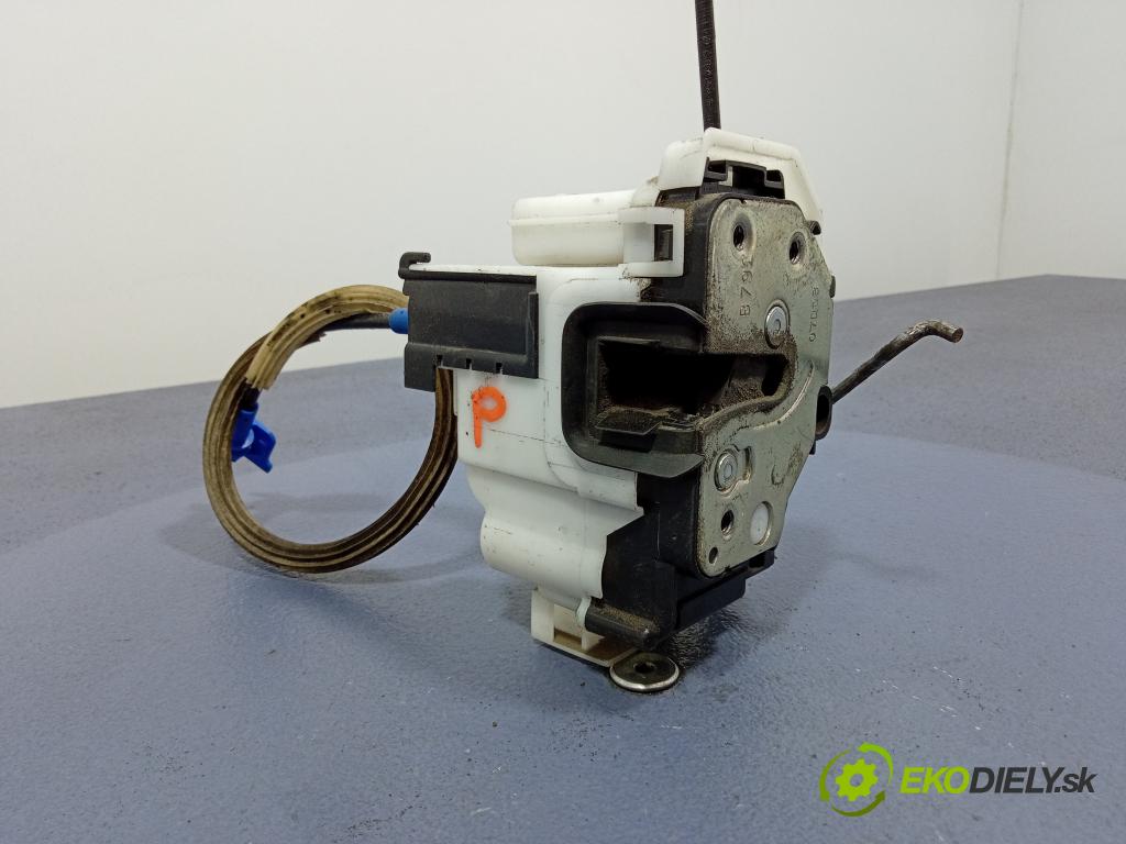 Citroen Nemo 2008 zámek dveře před v pravo: 1354706080