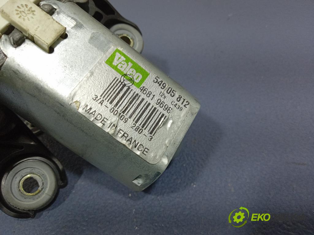 Fiat Stilo 2003 motor: Stierače: zad 54905812