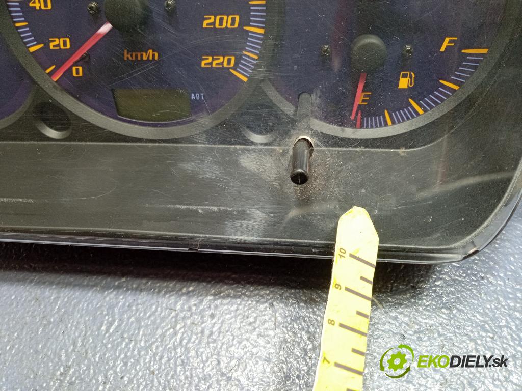 Daihatsu Yrv 2002 prístrojovka/ budíky 83010-97427