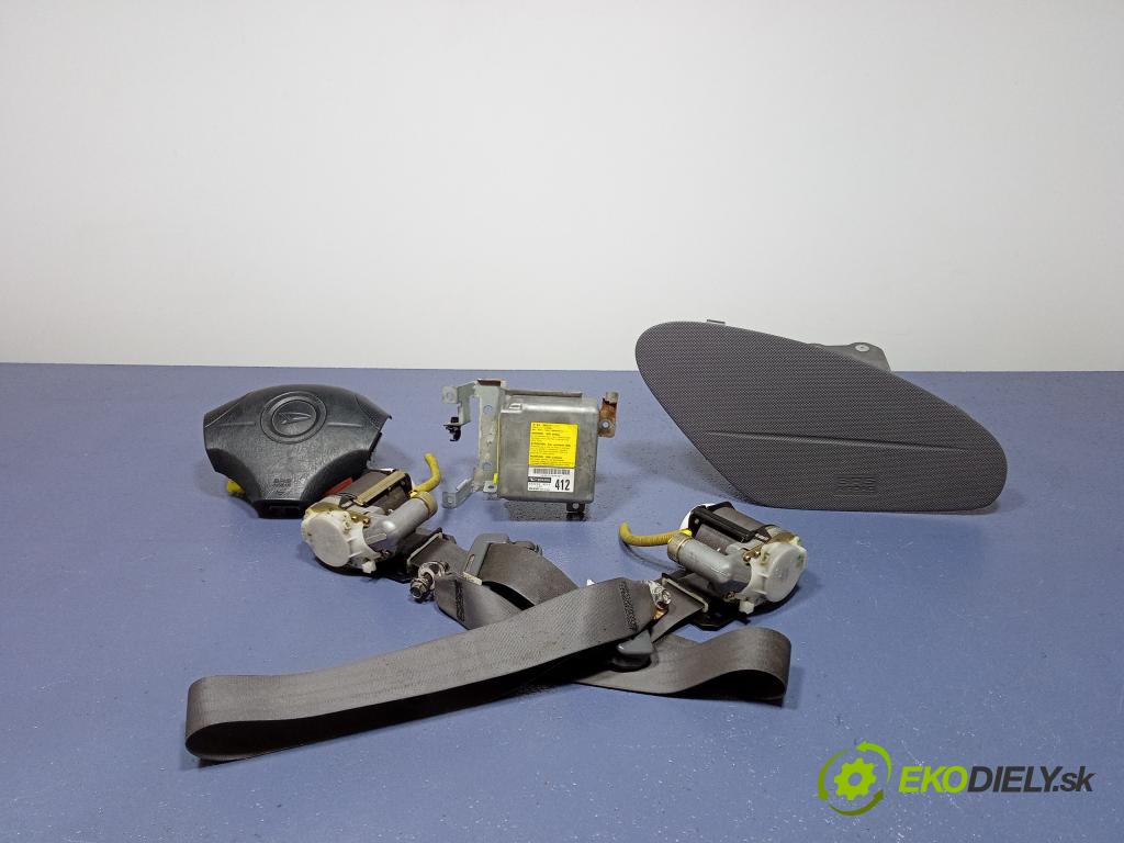 Daihatsu Yrv 2002 kokpit,pristrojová doska 73970-97402-S9