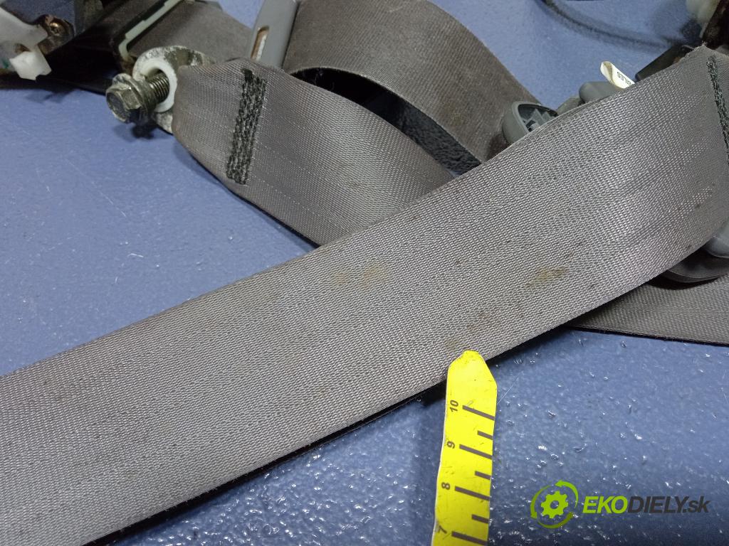 Daihatsu Yrv 2002 kokpit,pristrojová doska 73970-97402-S9