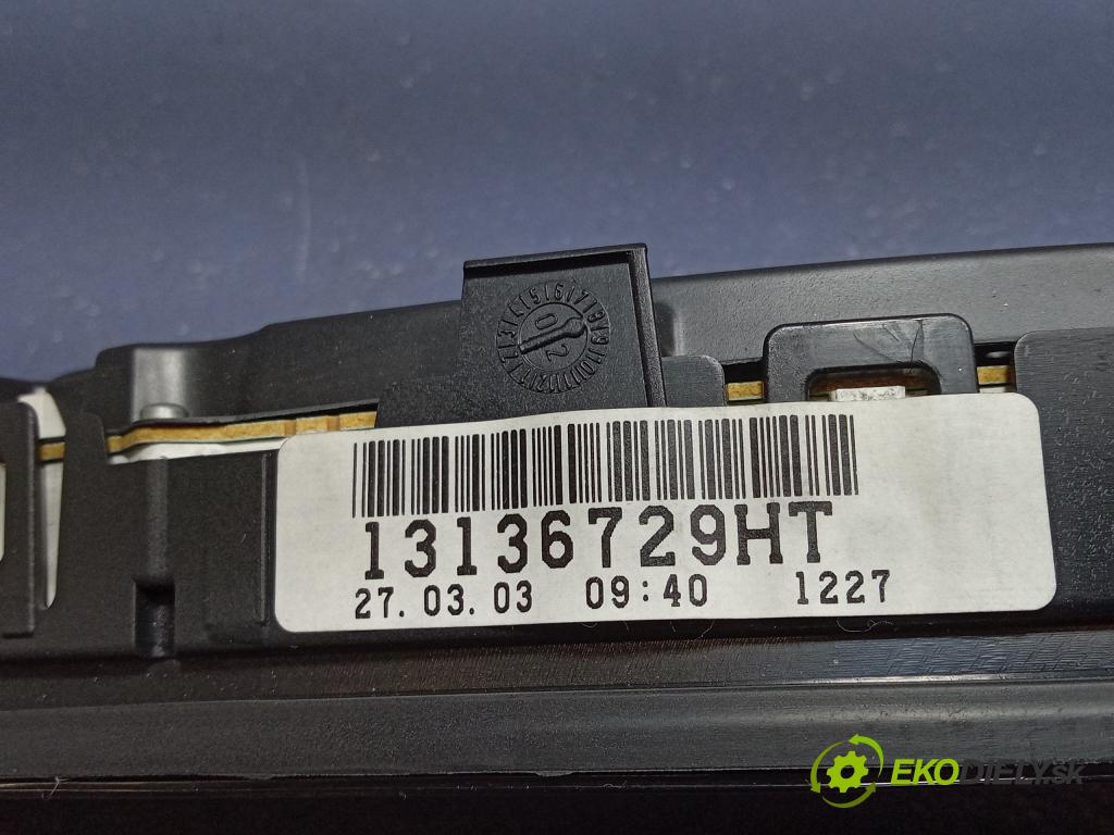Opel Signum 2003 prístrojovka/ budíky 13136729