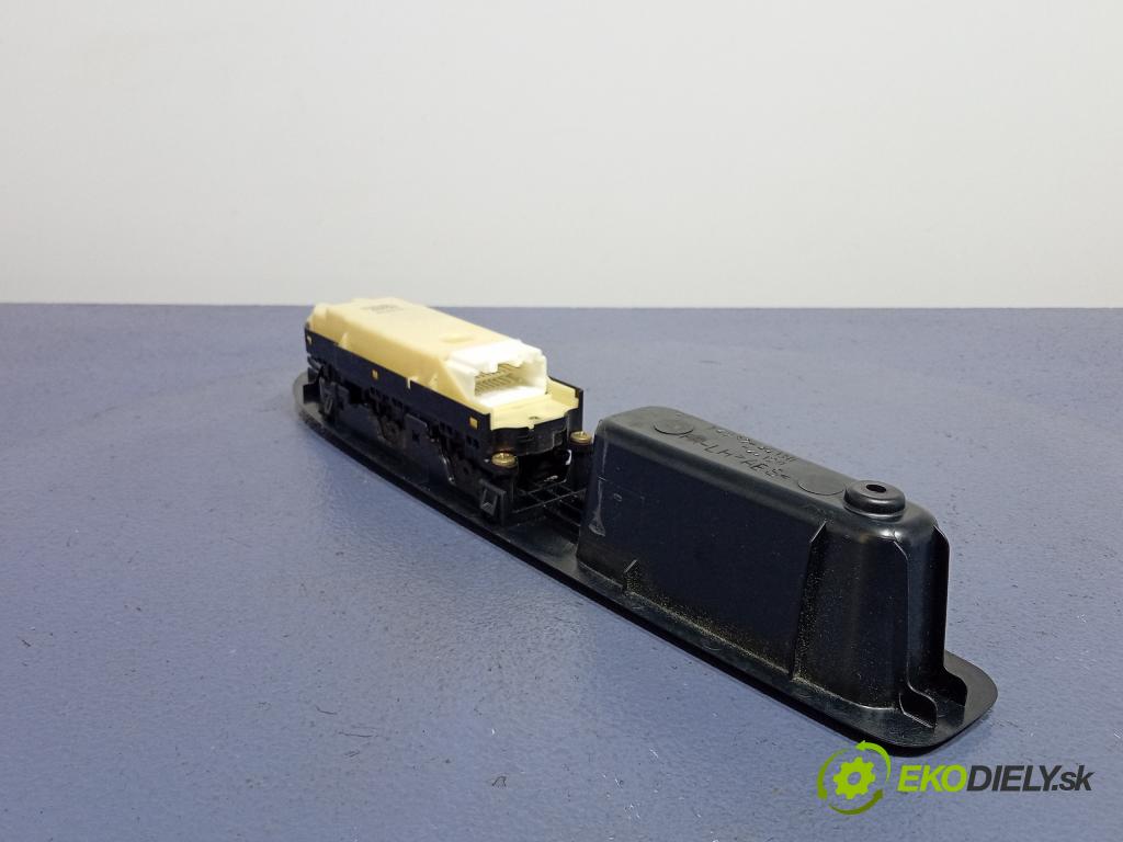 Toyota Avensis 2004 prepínač Okná: 84040-44030