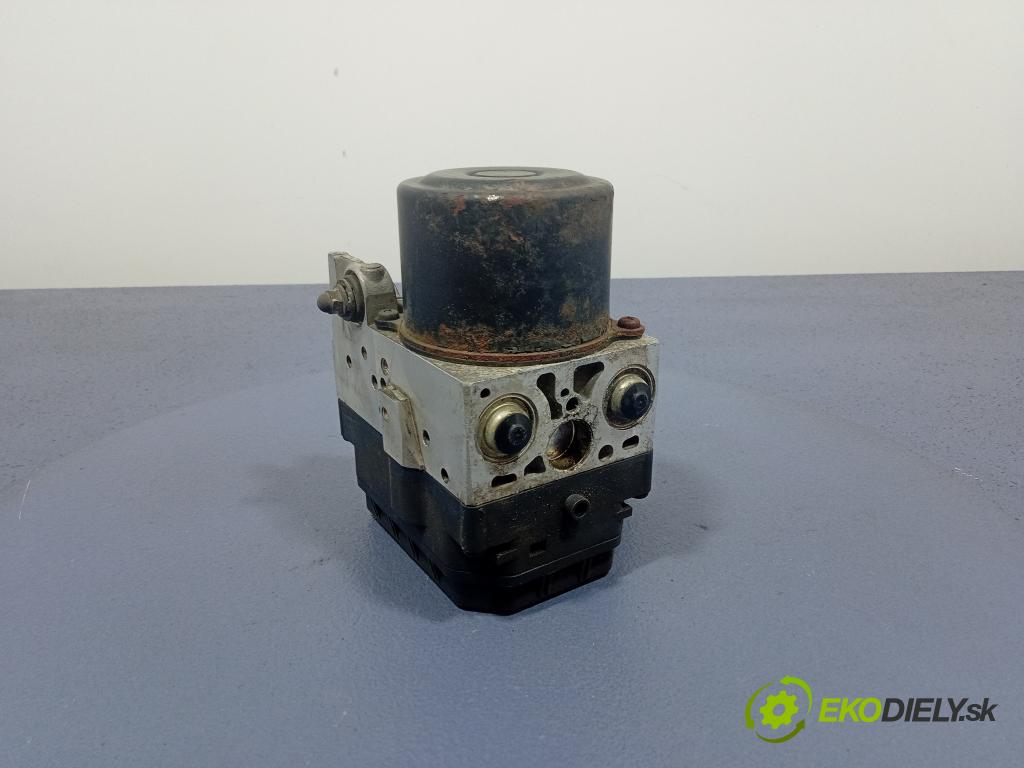 Toyota Avensis 2004 čerpadlo ABS x 44540-44040