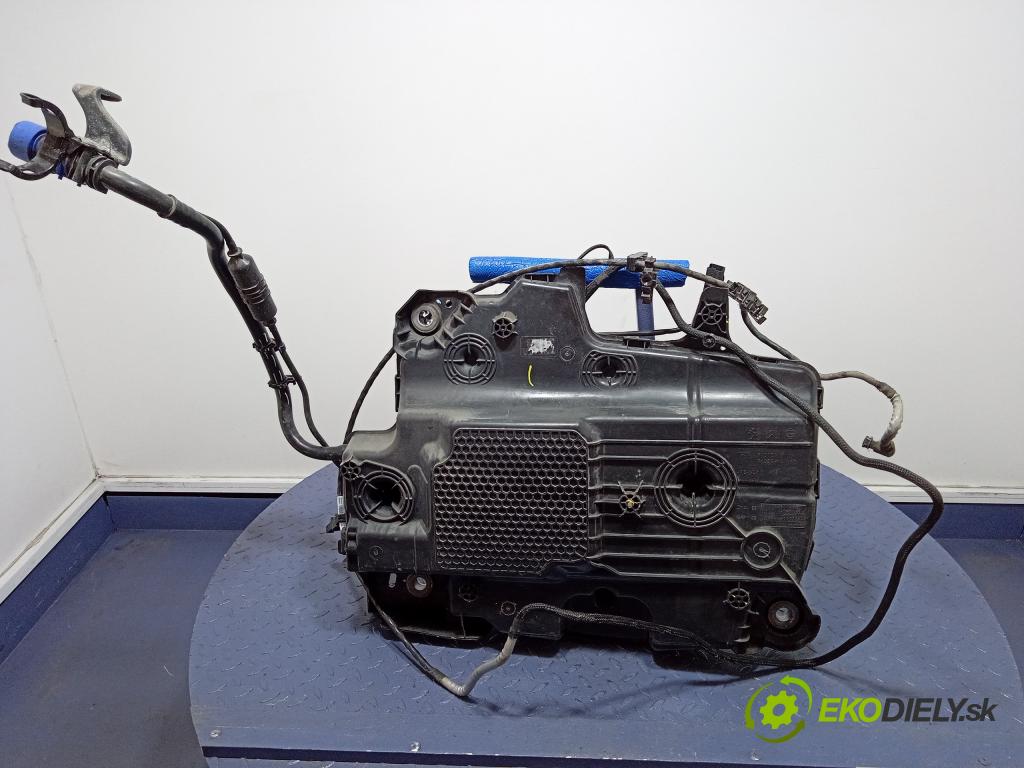 Peugeot 508 2020 Nádrž: AdBlue: 01