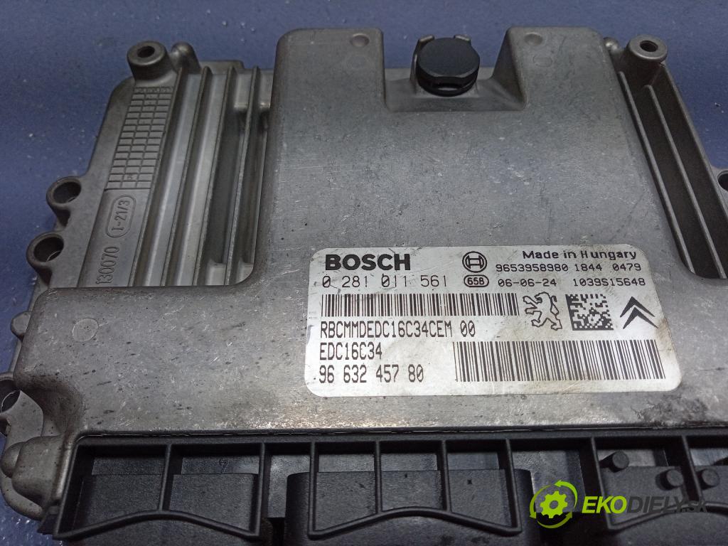 Citroen C5 2006 riadiaca jednotka Motor: 0281011561