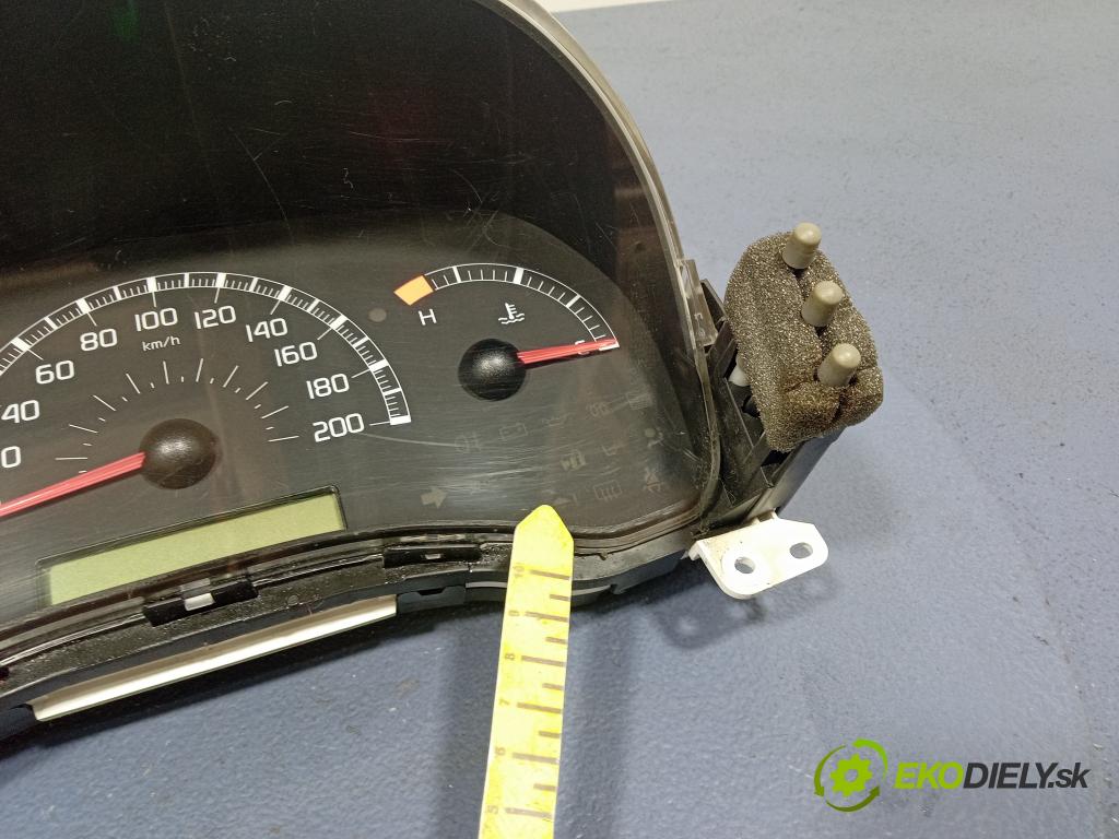 Fiat Panda 2004 prístrojovka/ budíky 46801545