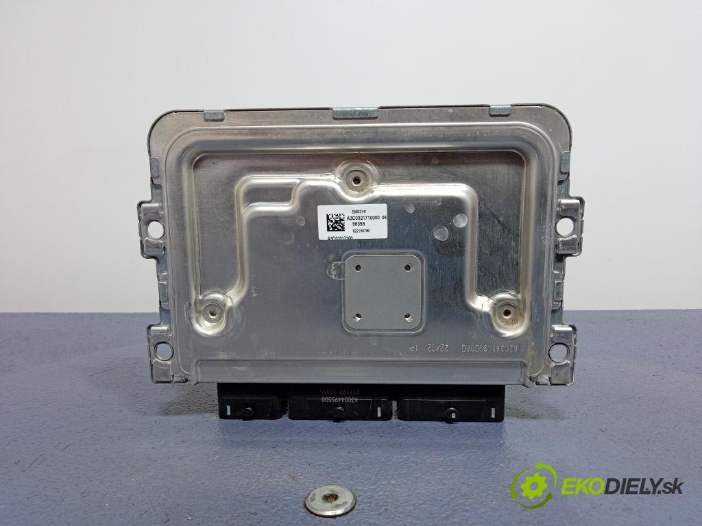Renault Clio 2022 riadiaca jednotka Motor: 237104638S
