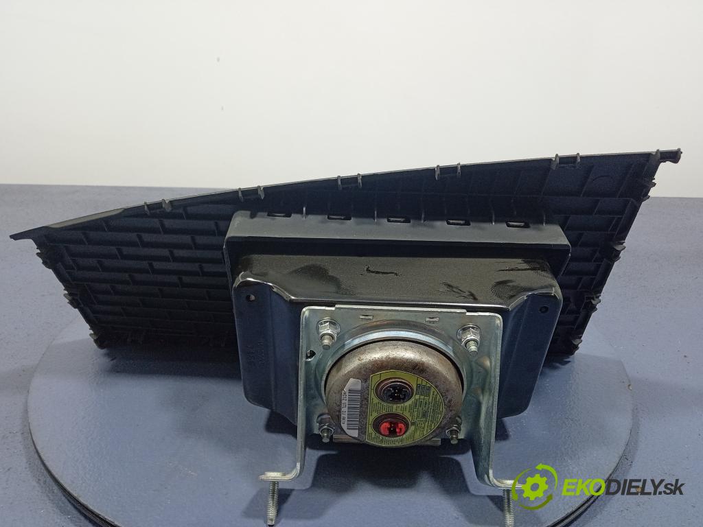 Dodge Caliber 2007 kokpit,pristrojová doska 04672603AF